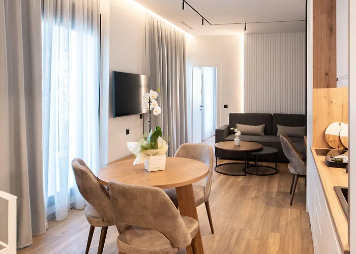 Volos Inn Hotel 酒店 3*