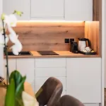 Volos Inn Hotel מלון 3*