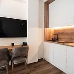 מלון Volos Inn Hotel וולוס