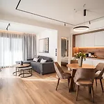 Volos Inn Hotel וולוס
