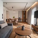 Volos Inn Hotel מלון