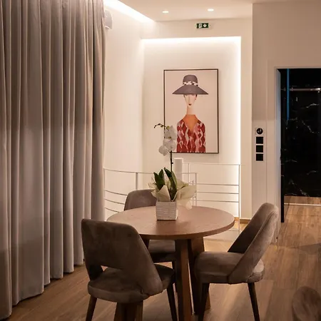 Volos Inn Hotel 3*