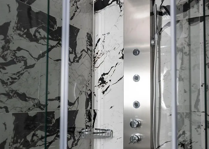 Volos Inn Hotel מלון וולוס