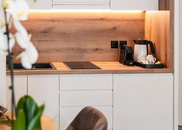 Volos Inn Hotel מלון 3*