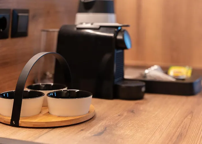 Volos Inn Hotel 3* וולוס